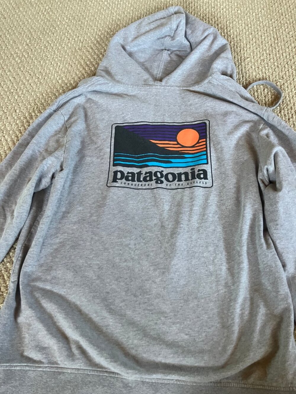 Patagonia Men's Grey and Orange Sweatshirt Hoody Medium - Picture 7 of 7